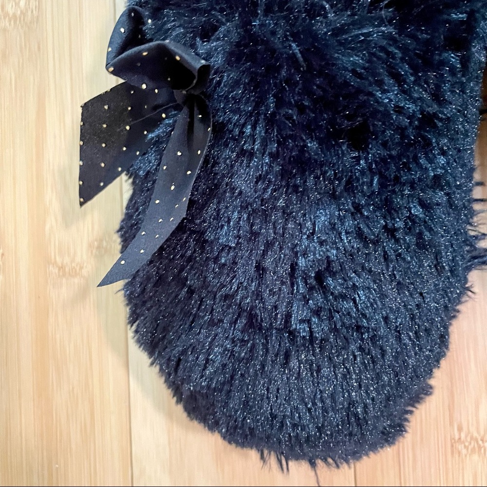 NWOT Jessica Simpson Fuzzy Slippers Size 7-8 - Picture 4 of 5